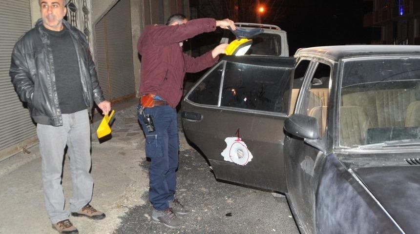 Seyir Halindeki Otomobile T&uuml;fekli Saldırı