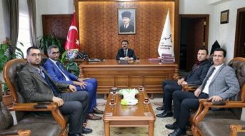 T&uuml;rk Eğitim Sen Y&ouml;neticileri Vali Aktaş&rsquo;ı Ziyaret Etti
