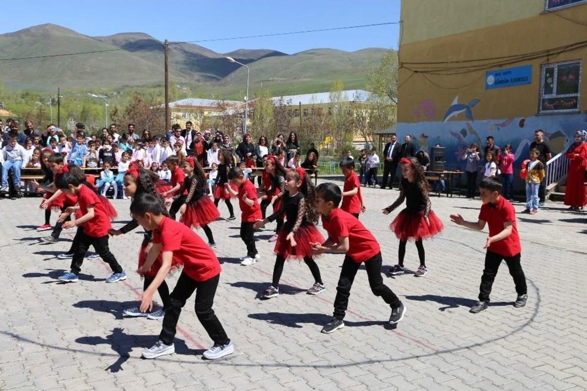 Varto&rsquo;da 23 Nisan Coşkusu