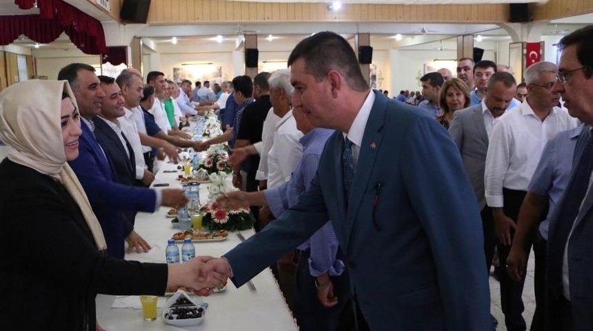 &Ccedil;elik&rsquo;ten Ramazan Bayramı Mesajı: "bayram Aslında Bayram Yaptırmaktır"