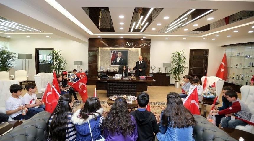 Yenimahalle&rsquo;de 23 Nisan Coşkusu