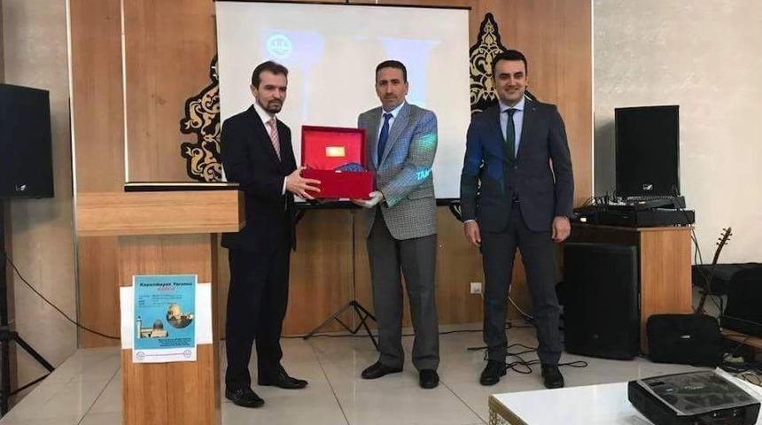 Altıntaş&rsquo;ta &rsquo;kapanmayan Yaramız Kud&uuml;s&rsquo; Konulu Konferansı