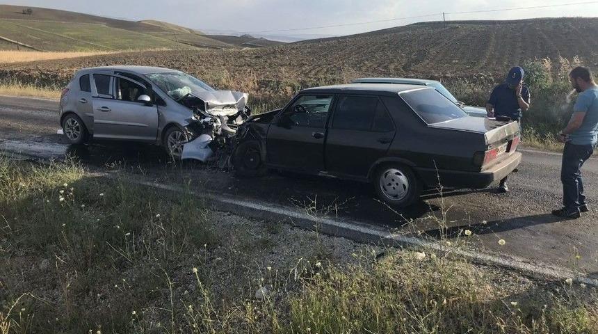 Sungurlu&rsquo;da Zincirleme Kaza: 8 Yaralı