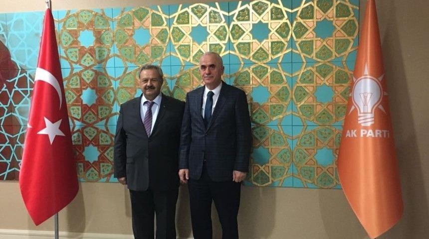 Başkan Uysal, Ak Parti Genel Merkeze Projelerinin Tanıtımını Yaptı