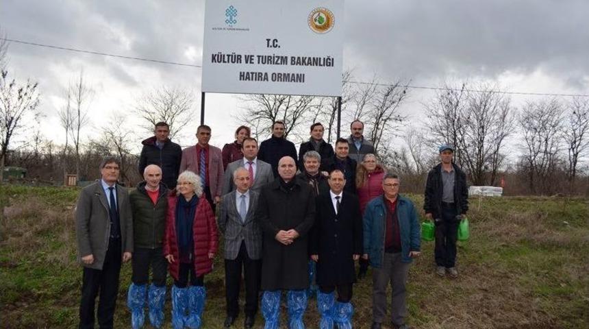K&uuml;lt&uuml;r Ve Turizm M&uuml;d&uuml;rl&uuml;ğ&uuml;nden Hatıra Ormanı