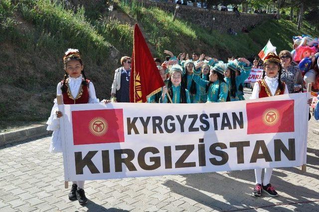 Simav&rsquo;da Kırgızistan R&uuml;zgarı Esti 1