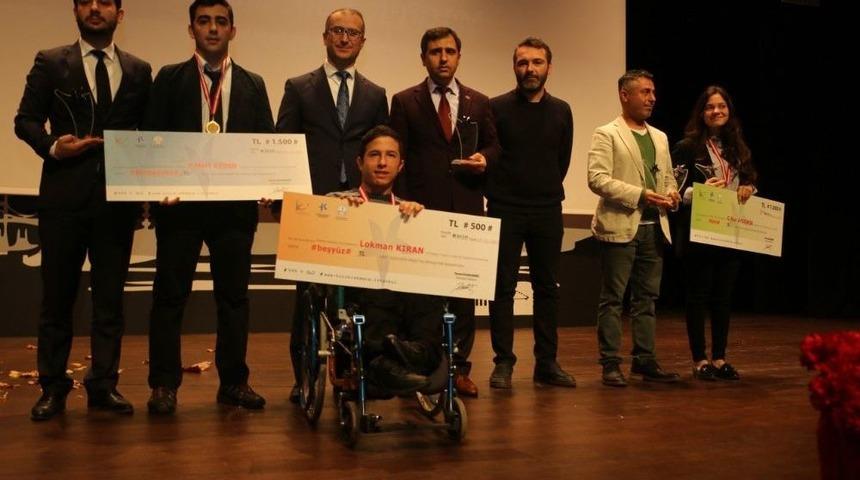 &Ouml;ğrenciler İstanbul&rsquo;u Okudular