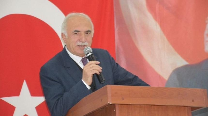 Reşadiye&rsquo;de İl&ccedil;e Protokol&uuml; Şiir Okudu