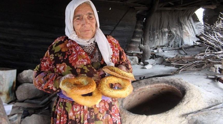 Tandır Ekmeği Ge&ccedil;im Kaynağı Oldu