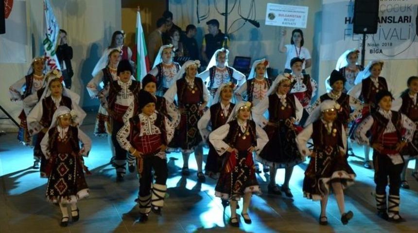 Biga&rsquo;da Uluslararası Troya &Ccedil;ocuk Halk Dansları Festivali