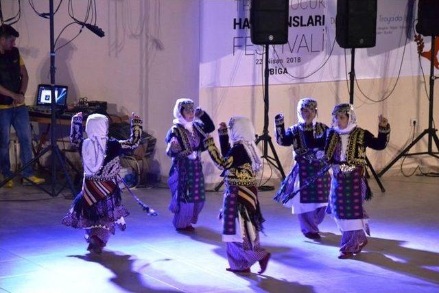 Biga’da Uluslararası Troya Çocuk Halk Dansları Festivali