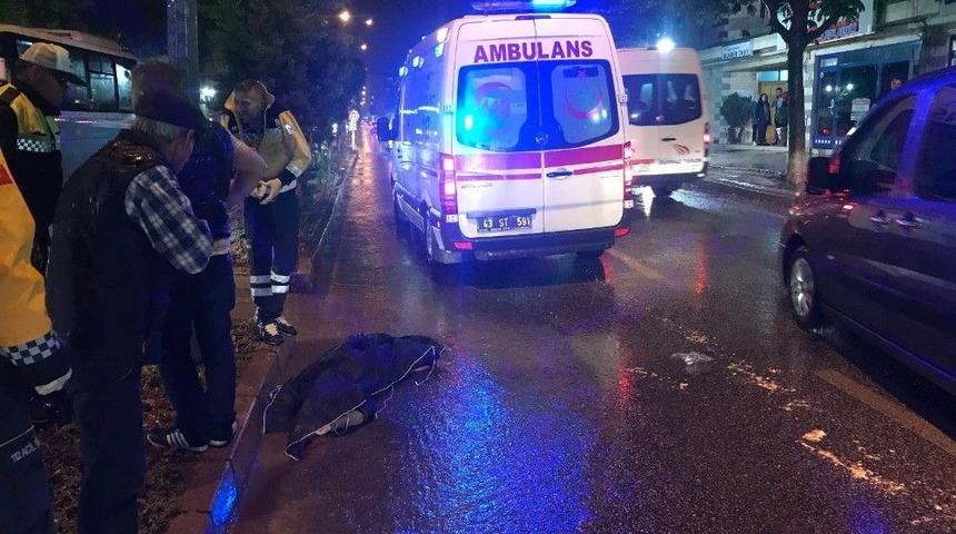 Otomobilin &Ccedil;arptığı Kadın &Ouml;ld&uuml;