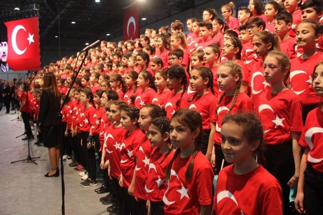 41 &Uuml;lkeden 1000 &Ccedil;ocuk 23 Nisan Coşkusunu Kocaeli&rsquo;de Yaşadı