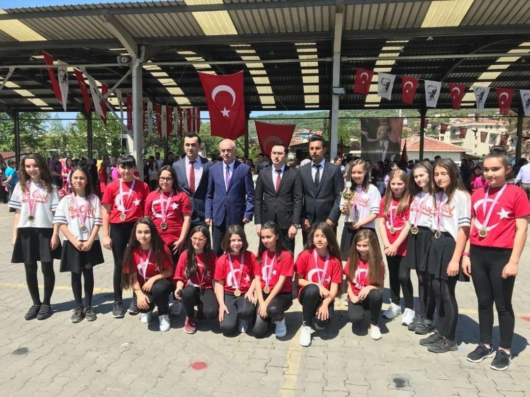 23 Nisan Ulusal Egemenlik Ve &Ccedil;ocuk Bayramı G&ouml;k&ccedil;ebey&rsquo;de Coşkuyla Kutlandı