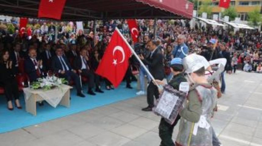 23 Nisan Coşkuyla Kutlandı