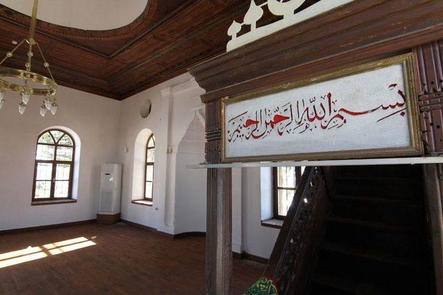 Tarihi Tepecik Camii Restore Edildi