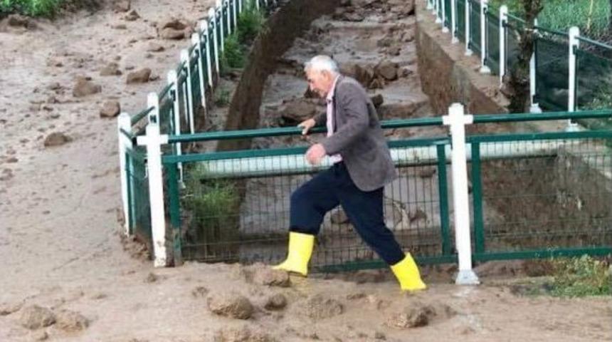 Bing&ouml;l&rsquo;de Dere Taştı, Maddi Hasar Oluştu