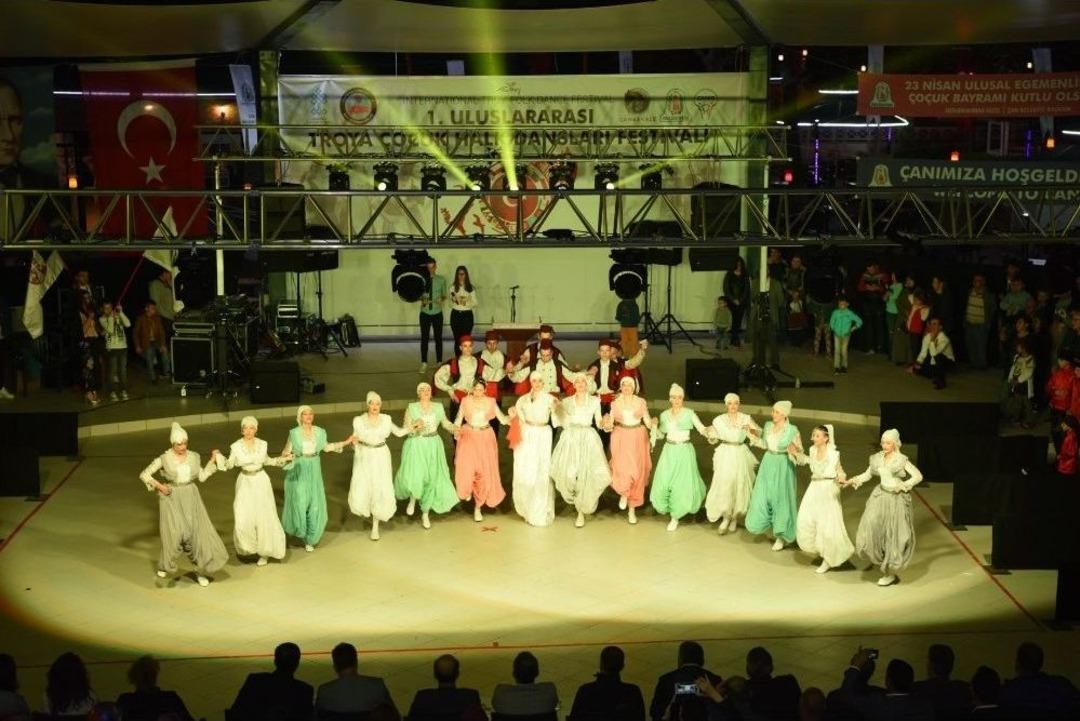 D&uuml;nyanın Renkleri &Ccedil;an&rsquo;da Buluştu