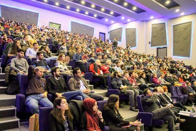 Uluslararası Üniversiteleri Buluşturan Dijital Dönüşüm Ve Yapay Zeka Çalıştayı Gerçekleştirildi