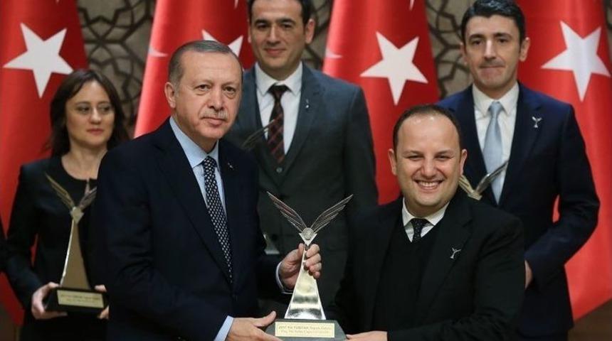 Ag&uuml; &Ouml;ğretim &Uuml;yesi Do&ccedil;. Dr. G&uuml;ng&ouml;r T&uuml;bitak 2017 &Ouml;d&uuml;l&uuml; Aldı