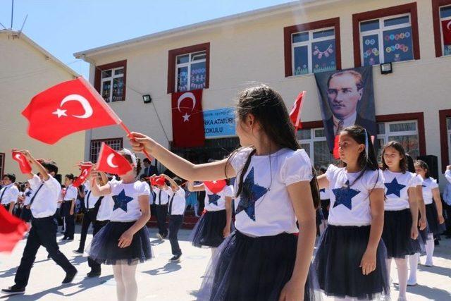 Kırka’da Çocukların 23 Nisan Coşkusu