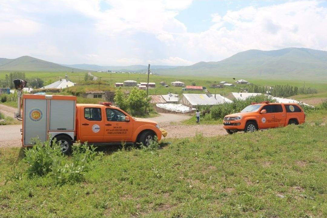 Ağrı&rsquo;da K&ouml;ye Bayramlaşmaya Giden Ailenin &Ccedil;ocuğu Kayboldu