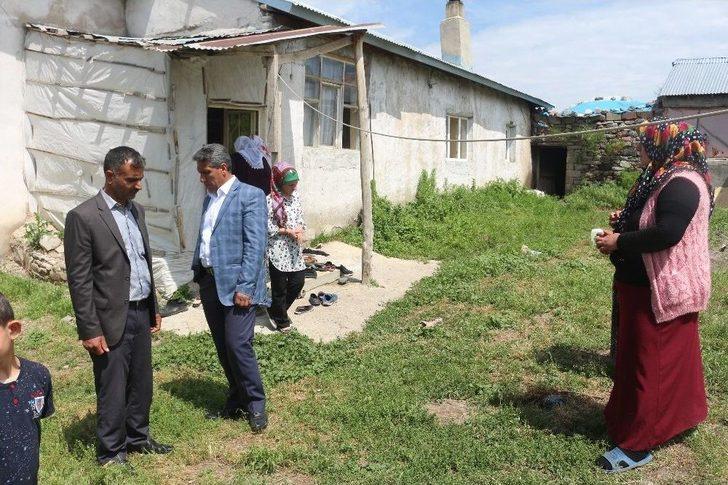 Ağrı’da Köye Bayramlaşmaya Giden Ailenin Çocuğu Kayboldu G4