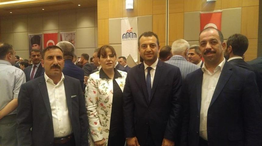 Asriad Bayramlaşma T&ouml;renlerine Katıldı