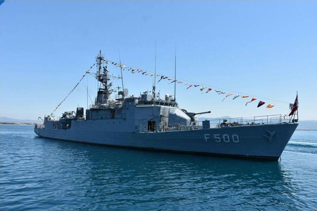 Tcg Bozcaada Korveti Edremit Limanı&rsquo;nı Ziyaret Etti