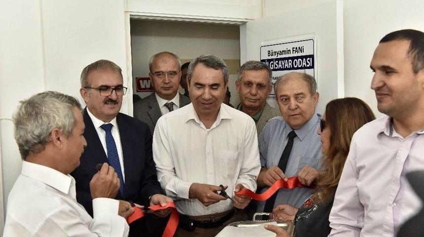 Muratpaşa&rsquo;da Bilgisayar At&ouml;lyesi A&ccedil;ıldı