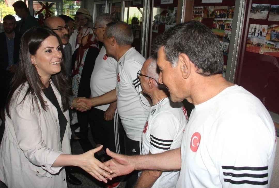 Bakan Sarıeroğlu: "taşerona Kadro Hayaldi Ger&ccedil;ek Yaptık"