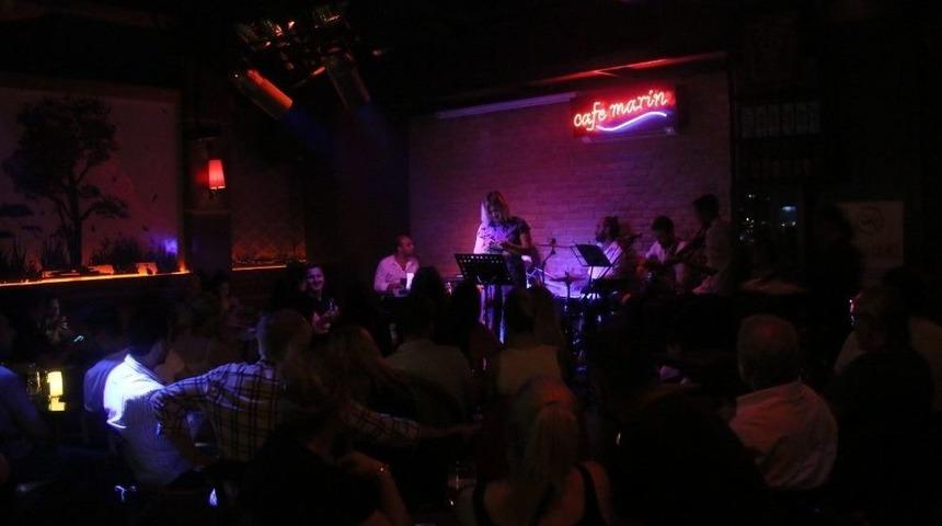 Kuşadası&rsquo;nda Bayramın G&ouml;zdesi Eğlence Mekanları