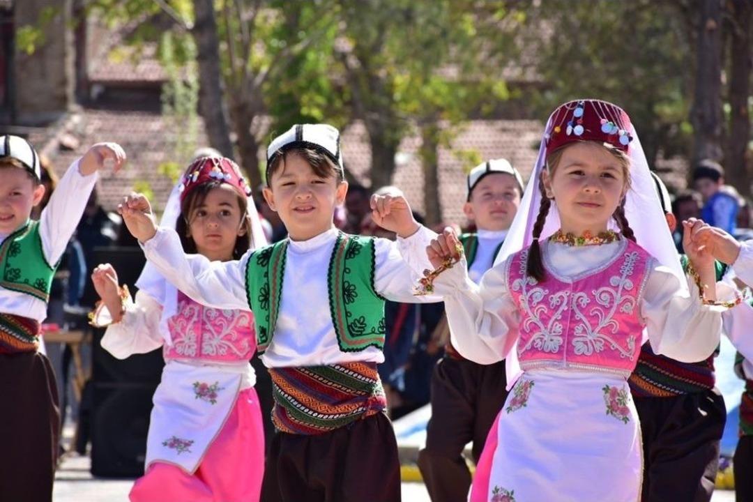 İn&ouml;n&uuml;&rsquo;de 23 Nisan Coşkusu