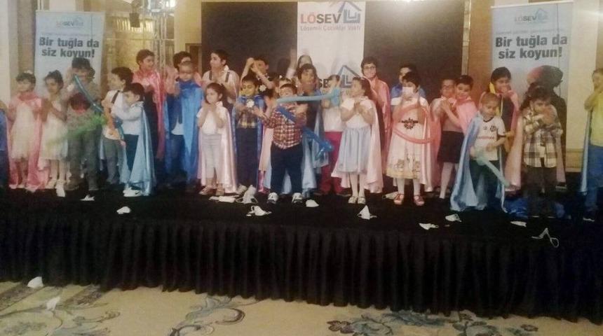 L&ouml;semiyi Yenen Minikler 23 Nisan&rsquo;da &Ccedil;ifte Mutluluk Yaşadı