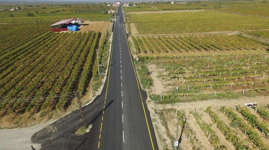 Alaşehir&rsquo;e 4 Yılda 185 Kilometre Asfalt