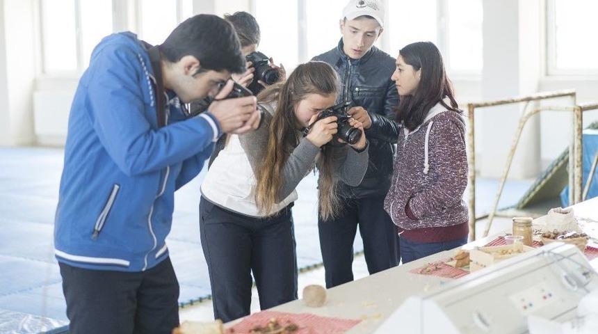 &Ouml;ğrencilere Fındık Temalı Fotoğraf&ccedil;ılık Kursu Veriliyor