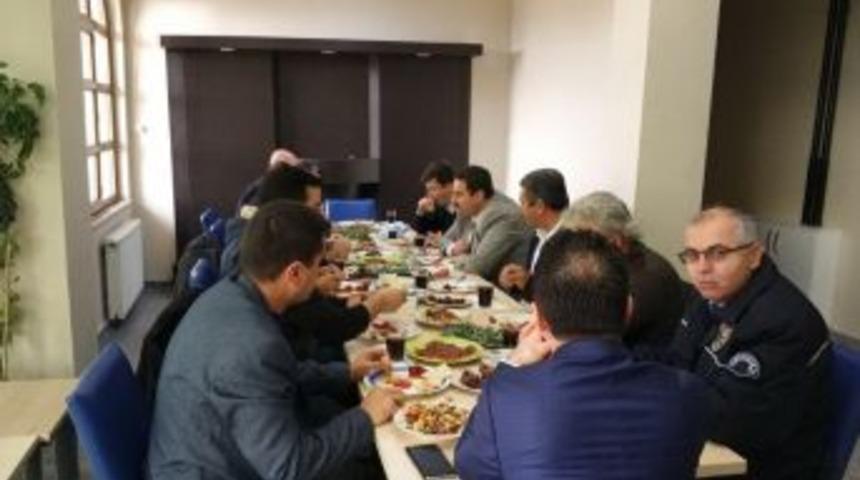 Kaymakam Şatıroğlu Polislerle Bir Araya Geldi