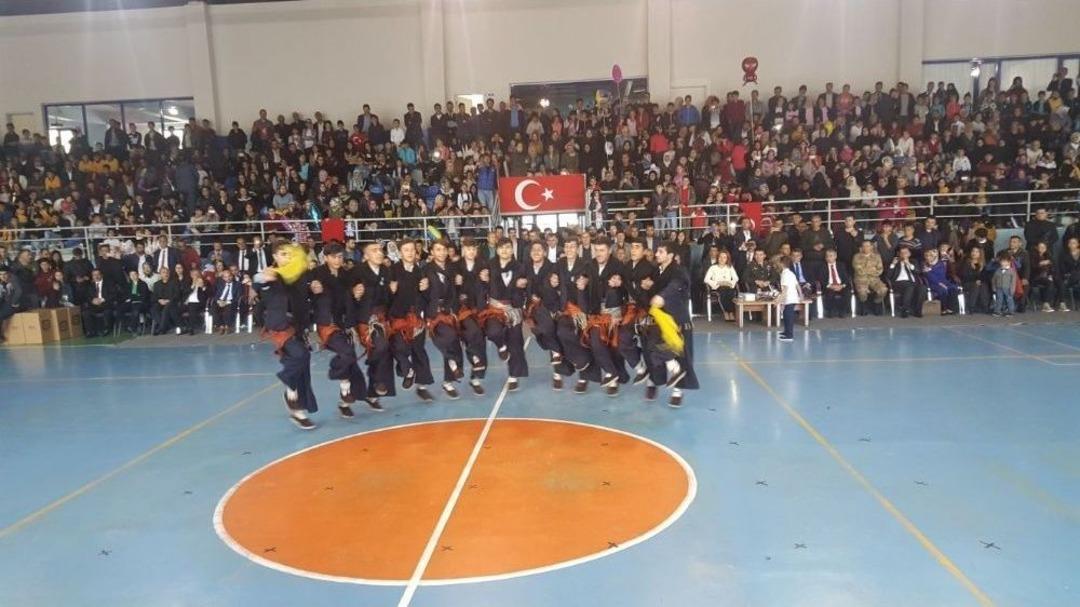 Tatvan&rsquo;da 23 Nisan Coşkusu