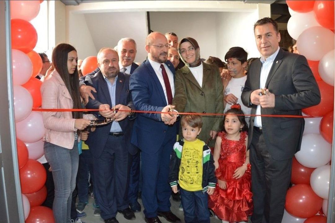 Niksar Belediyesi Halka &ldquo;eğlenceli&rdquo; Hizmet Sundu