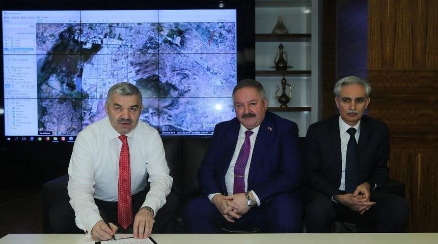 Büyükşehir İle Osb Arasında Protokol İmzalandı