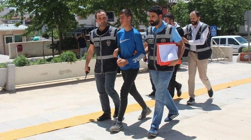 Bayram Günü 11 Aracı Soyan 3 Kişi Yakalandı