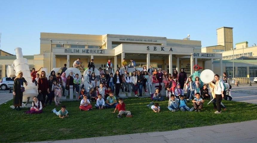 Kartepeli &Ccedil;ocuklar, Biliim Merkezi&rsquo;ni Gezdiler
