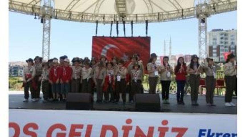 23 Nisan&rsquo;da &Ccedil;ocuklar Yaşam Vadisi&rsquo;ne Akın Etti