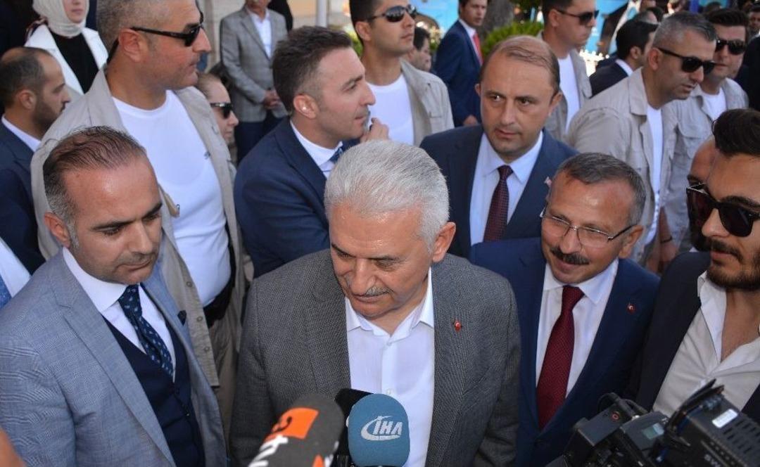 Başbakan Yıldırım&rsquo;dan Kandil A&ccedil;ıklaması