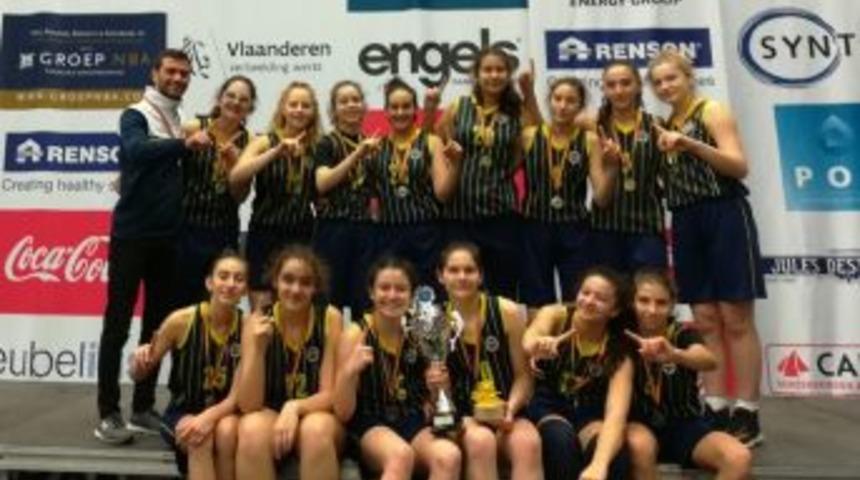 Fenerbah&ccedil;e U14 Kız Basketbol Takımı, Bel&ccedil;ika&rsquo;da Şampiyon Oldu