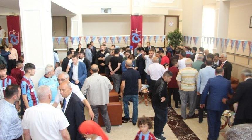 Trabzonspor&rsquo;da Bayramlaşma T&ouml;reni D&uuml;zenlendi
