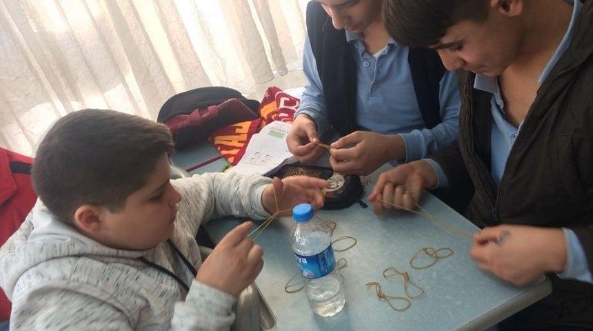 Stem Uygulamasında Sertifikalarını Alan &Ouml;ğretmenler Uygulamaya Başladı