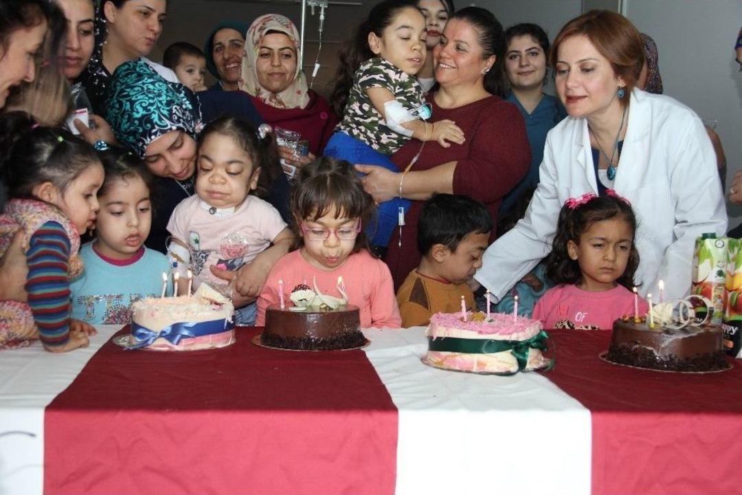 Nadir Hastalıklı &Ccedil;ocuklar Mutlu Olmak İstiyor