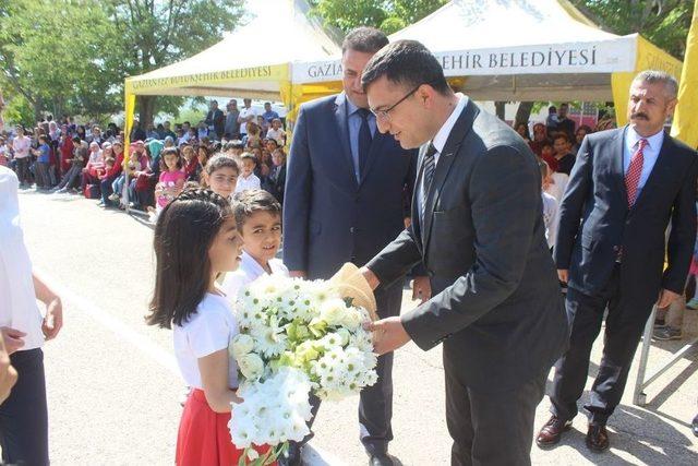 Yavuzeli İlçesinde 23 Nisan Coşkuyla Kutlandı