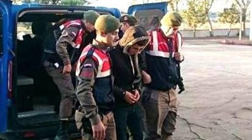 Ayvalık&rsquo;ta Jandarma Hırsızlara G&ouml;z A&ccedil;tırmıyor